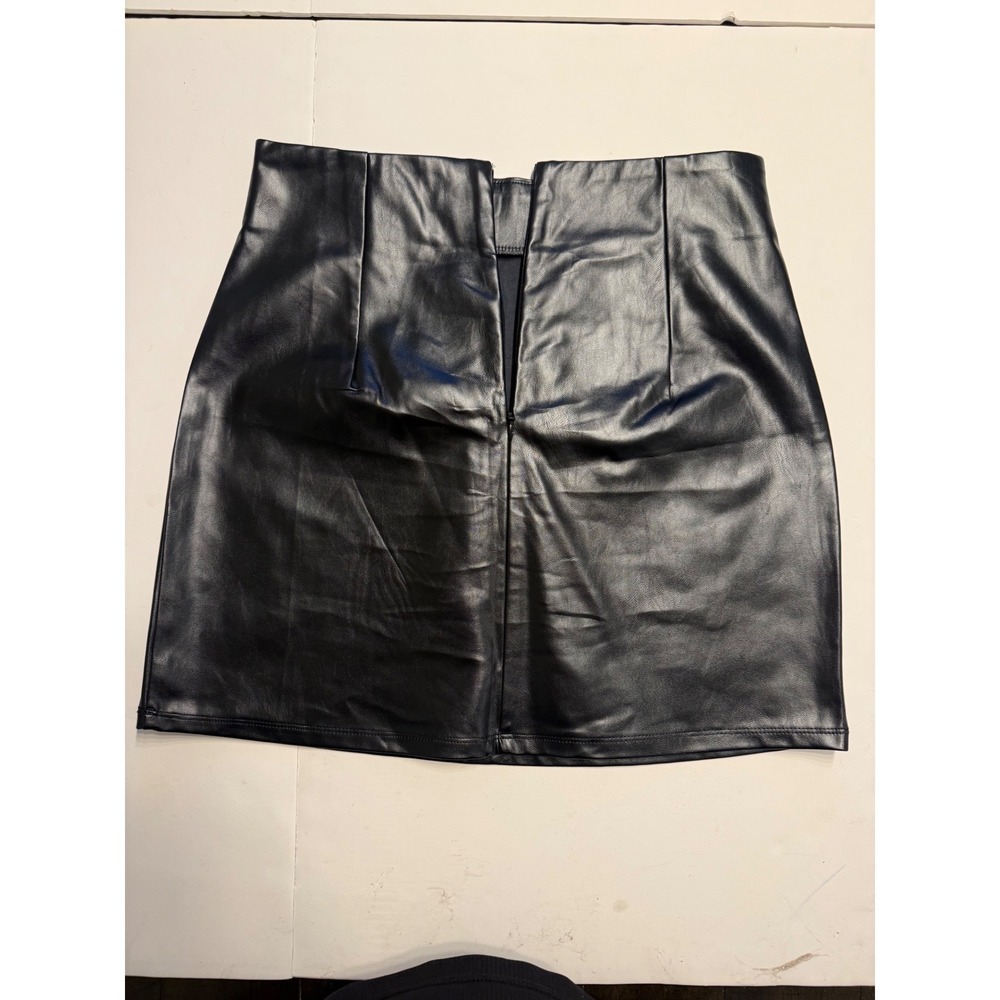 Fashion Nova Buy Me A Drink Skirt Black Faux Leather Mini Skirt SKW505 Mens M - Picture 5 of 5